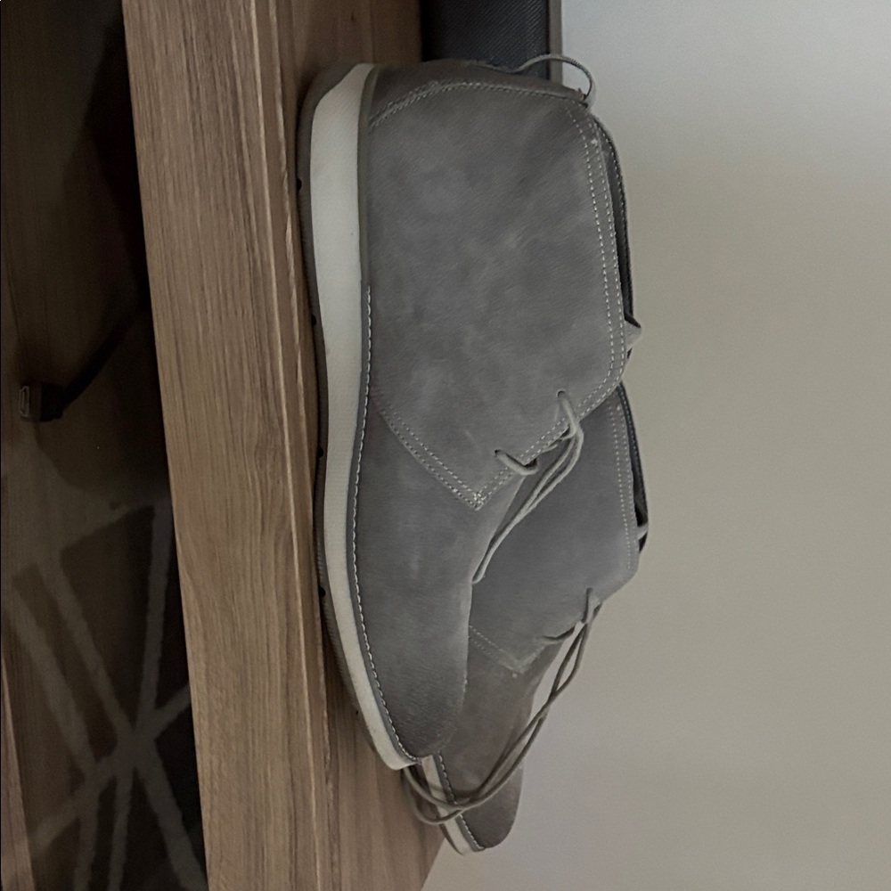 Johnnie-O Men's Gray Suede Chukka Shoes - 11.5